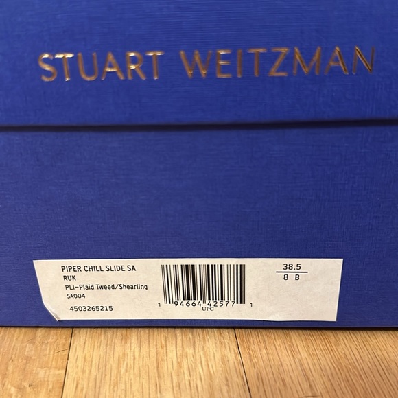 NWT Stuart Weitzman piper chill plaid tweed/shearling slide size 8 - Picture 8 of 8
